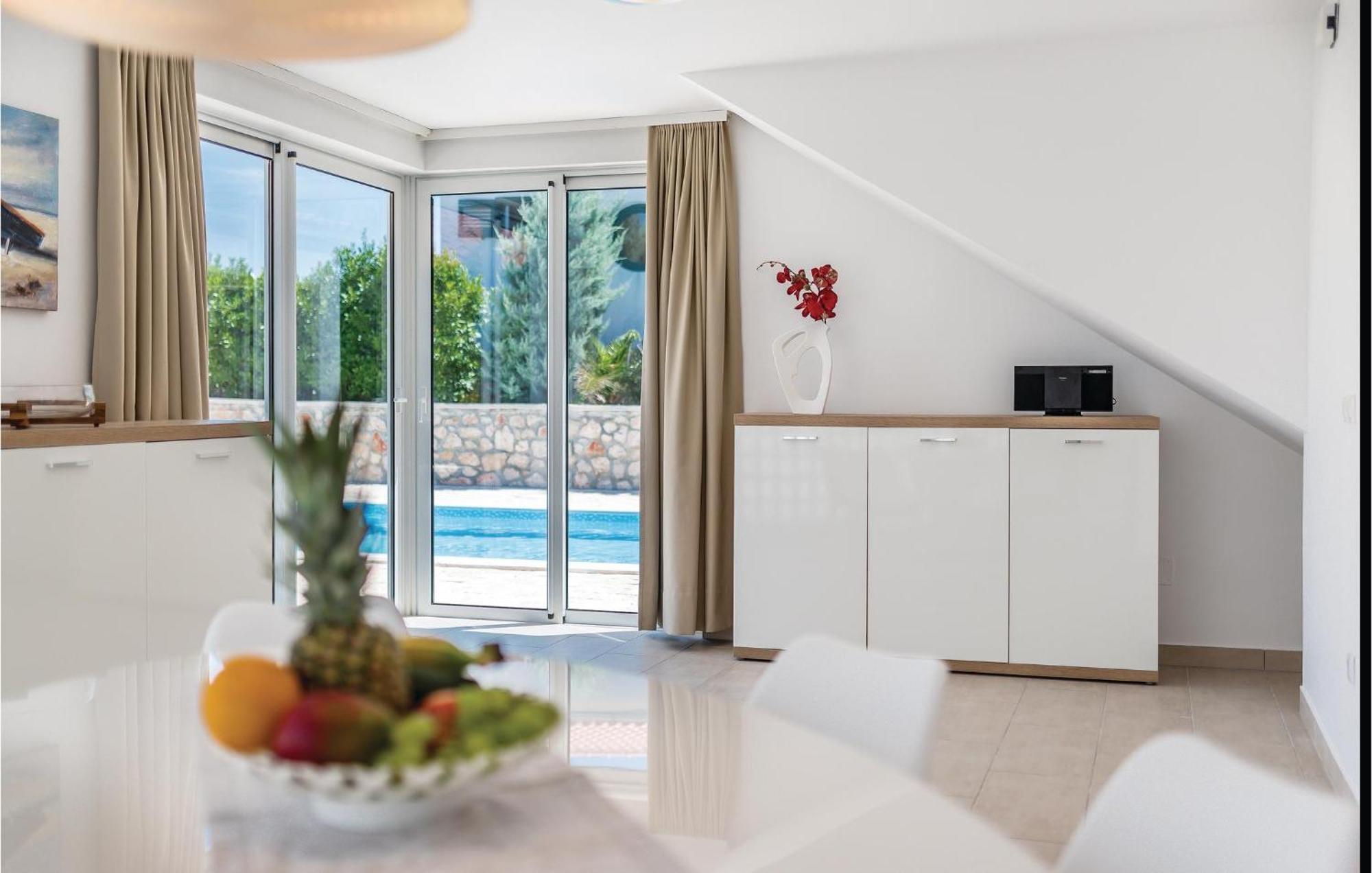Stunning Home In Betina With Kitchen Exterior foto
